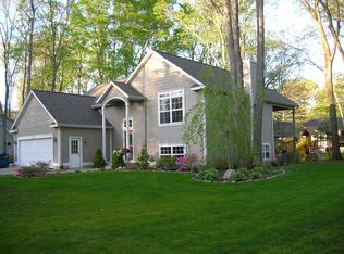 6920 S Walker Rd, Fruitport, MI 49415