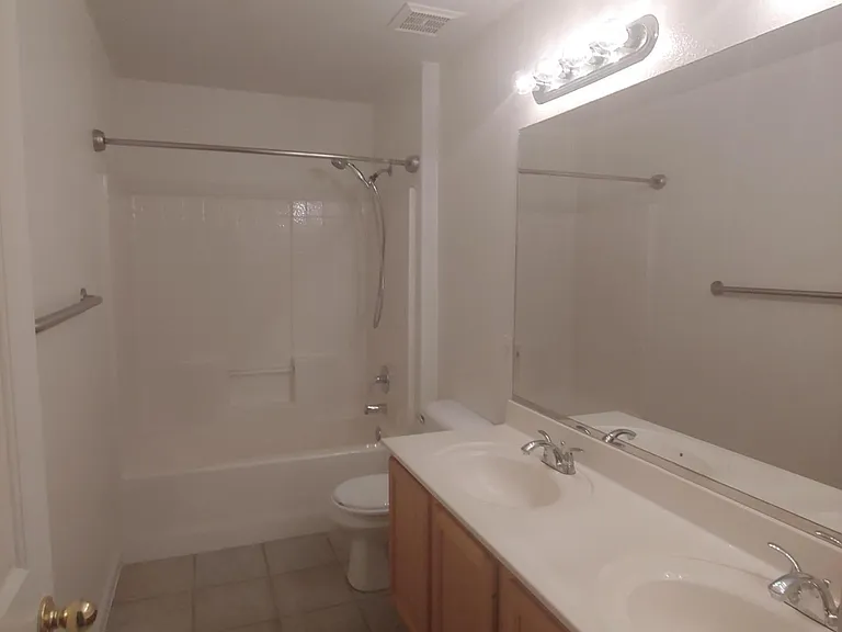 1110 W Raven Dr — Photo 6