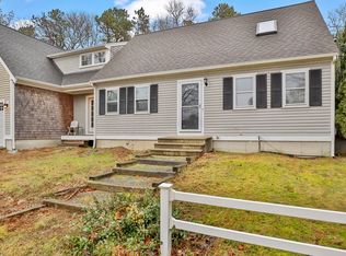 144 Debbies Ln, Barnstable, MA 02630