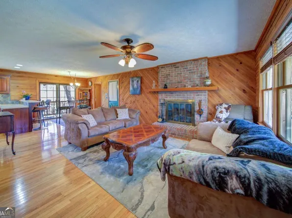508 Windy Acres Rd, Cleveland, GA 30528
