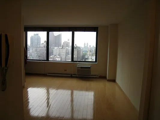 Rented by Bond New York | media 4