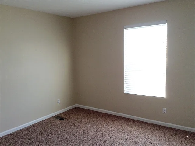 1501 Michael Dr — Photo 9