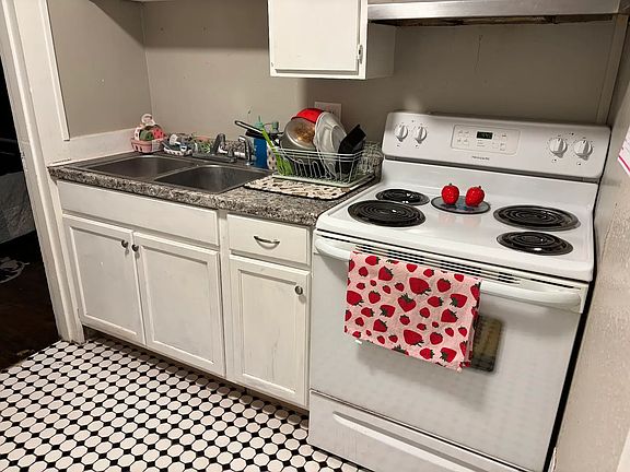 5th image of 1802 Avenue V