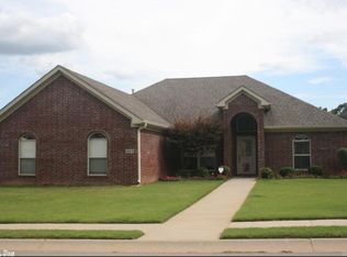 1803 White Oak Cir, Benton, AR 72019