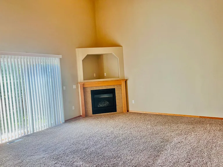 7181 Radius Loop SE — Photo 6