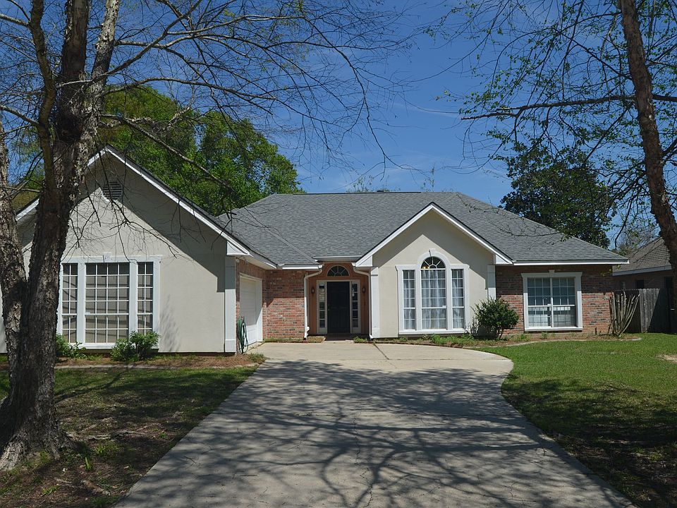 1st image of 153 Wisteria Ln