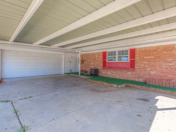 3rd image of 304 N Wortman Pl