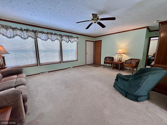 3rd image of 26776 Riverview Dr