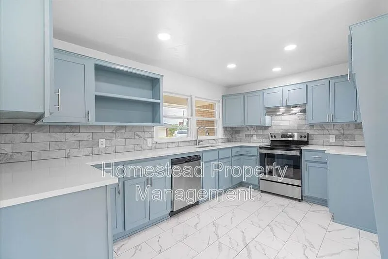 3 bed, 2.0 bath, 1855 sqft, $1,650 — Photo 1