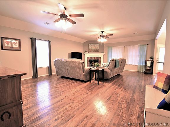 4th image of 5020 S 195th East Ct