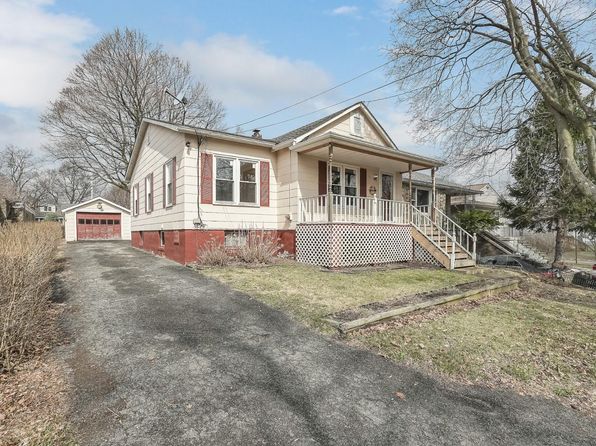 28 Cedar Ave