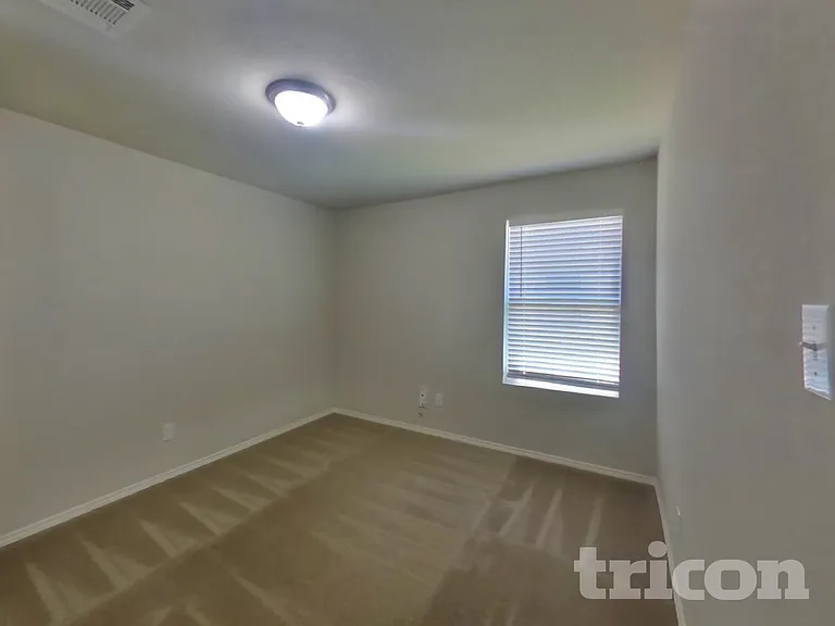 7422 Summer Blossom Ct — Photo 11