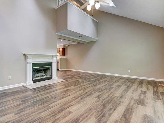 5th image of 804 Olde Pioneer Trl APT 157