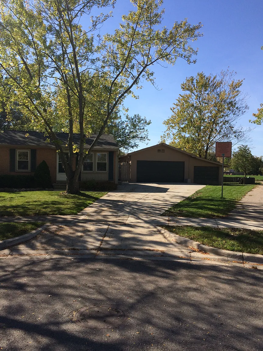 17 W Eden Ct photo 1