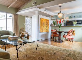 13818 Burbank Blvd APT D, Van Nuys, CA 91401