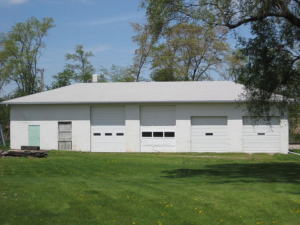 1st image of 2115 Highway 6 Trl
