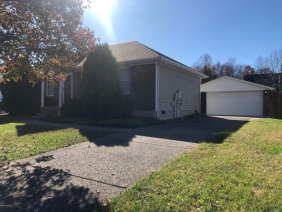 2nd image of 287 Lakes Edge Dr