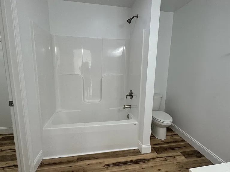 380 Quinn Hill Ln — Photo 9