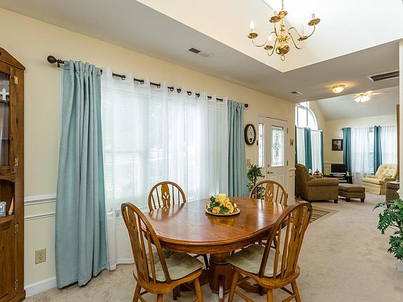 5th image of 2181 Secrist Ln