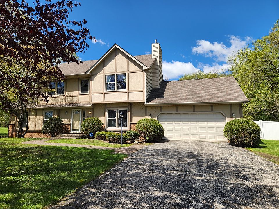 1st image of 646 Meadow Ln
