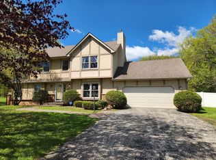 646 Meadow Ln, Winthrop Harbor, IL 60096