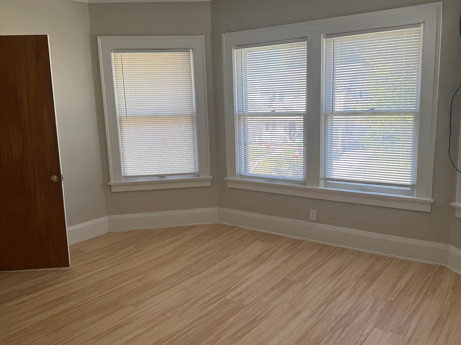 2 bed, $949 — Photo 4