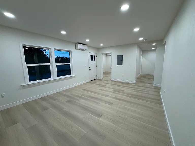 7570 Snow Ave — Photo 17
