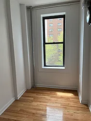 Rented by CITY SKYLINE REALTY INC