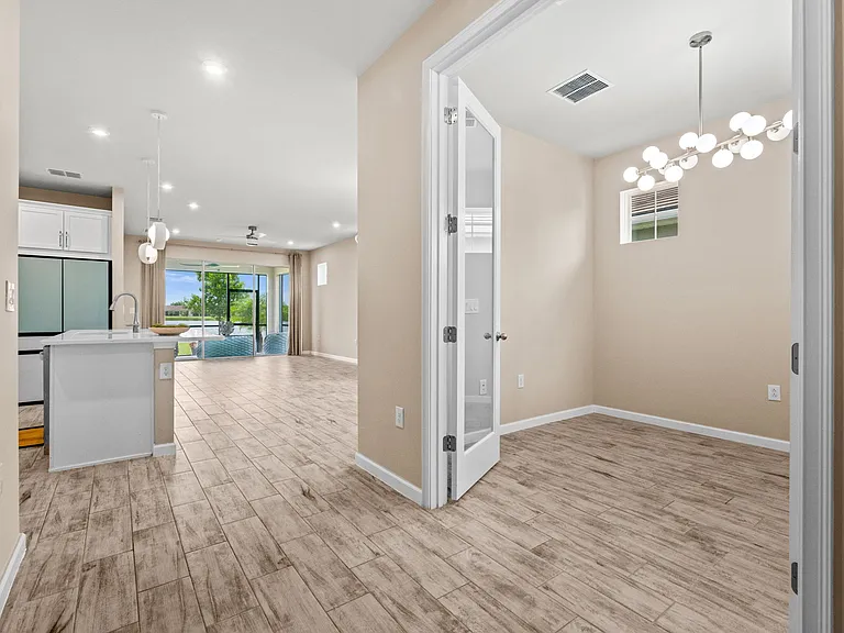 10288 Bonavie Cove Dr — Photo 8
