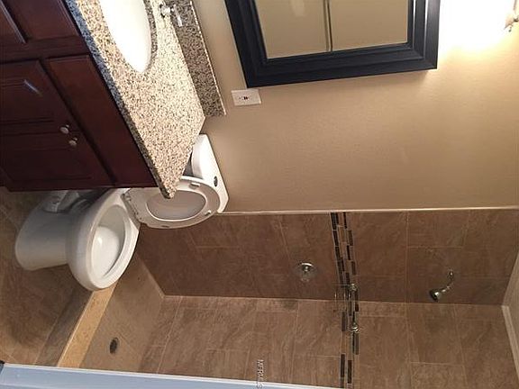 4th image of 6431 Lauren Ct