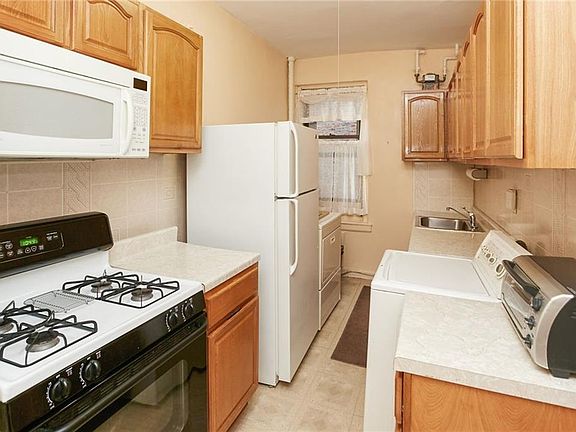 4th image of 3279 Hull Ave APT 12A