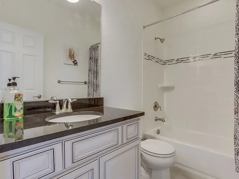 1742 W 52nd Ct — Photo 25