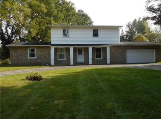 330 Taylor Rd, Honeoye Falls, NY 14472
