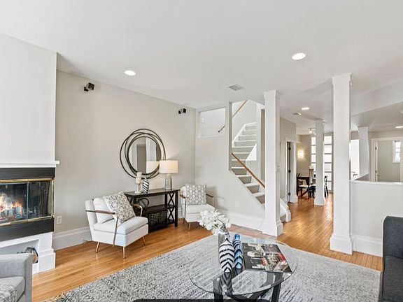 3rd image of 1925 13th St NW APT B