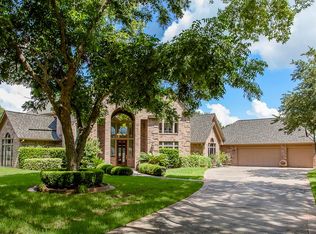 32734 Weybridge St, Weston Lakes, TX 77441