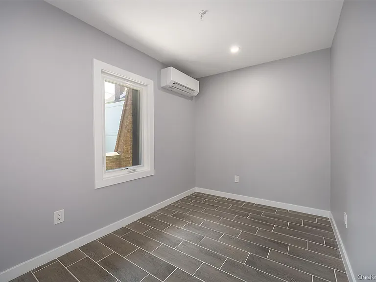 126 Innis Ave #1 — Photo 8