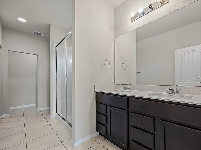 3103 Crystal Bend Dr — Photo 11