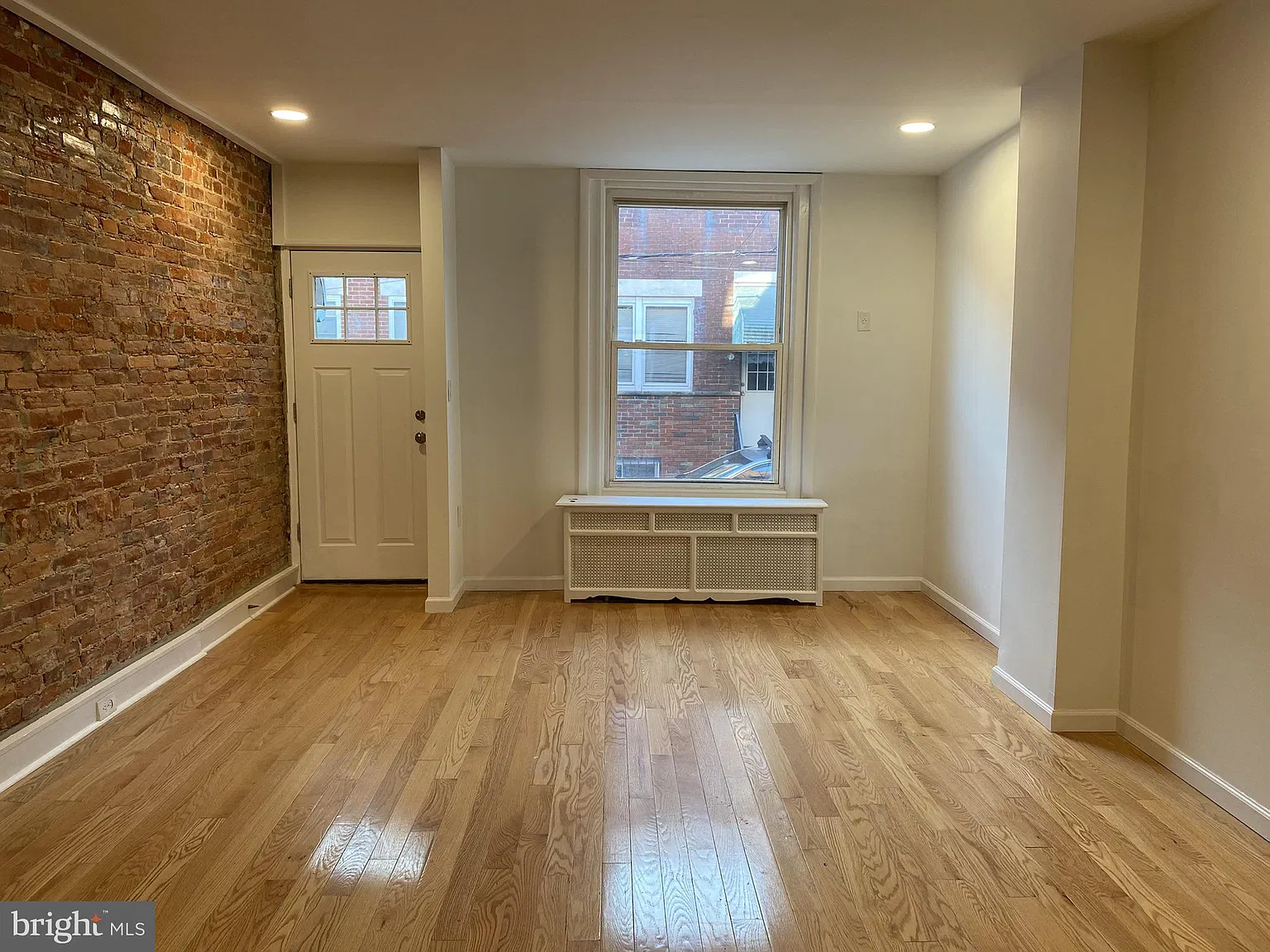 2 bed, 1.5 bath, 840 sqft, $1,975 — Photo 4