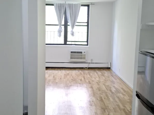229 East 29th Street image 1 of 33
