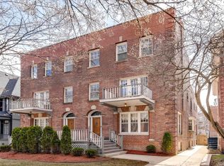 1223 E 50th St, Chicago, IL