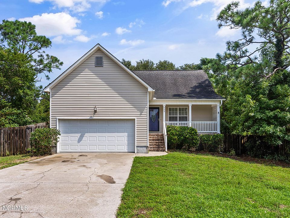 1st image of 523 Manassas Drive