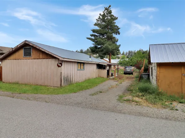 311 Waterfront Ave, Princeton, BC V0X 1W0