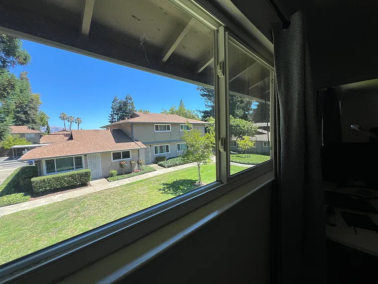 3706 Oxford Cmn — Photo 12