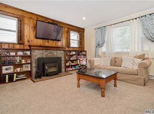 2434 Riverside Ave, Seaford, NY 11783