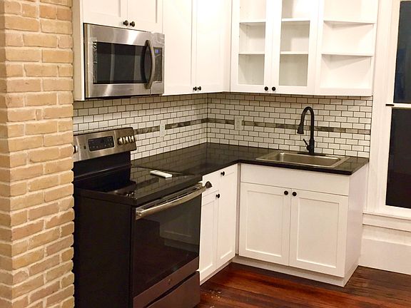 Nice new stove and microwave