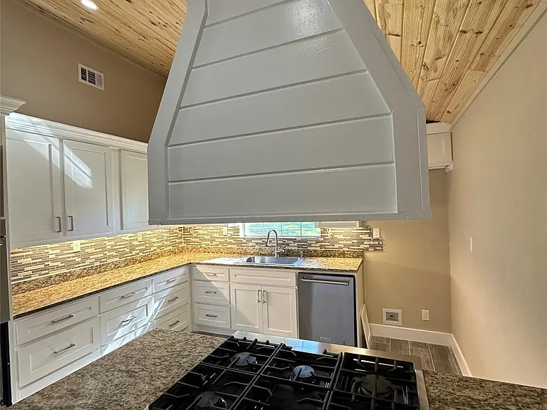 680 Mockingbird Hls — Photo 9