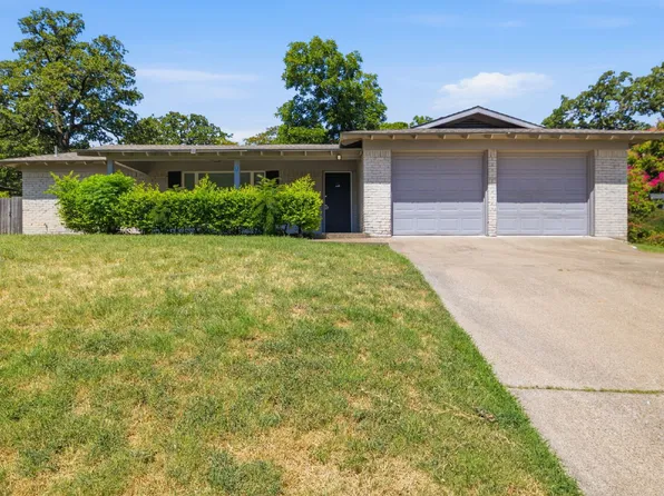 1117 Trailwood Dr, Hurst, TX 76053