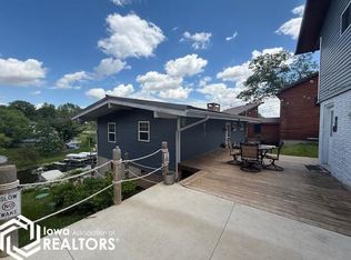 4213 W Lakeshore Dr, Brooklyn, IA