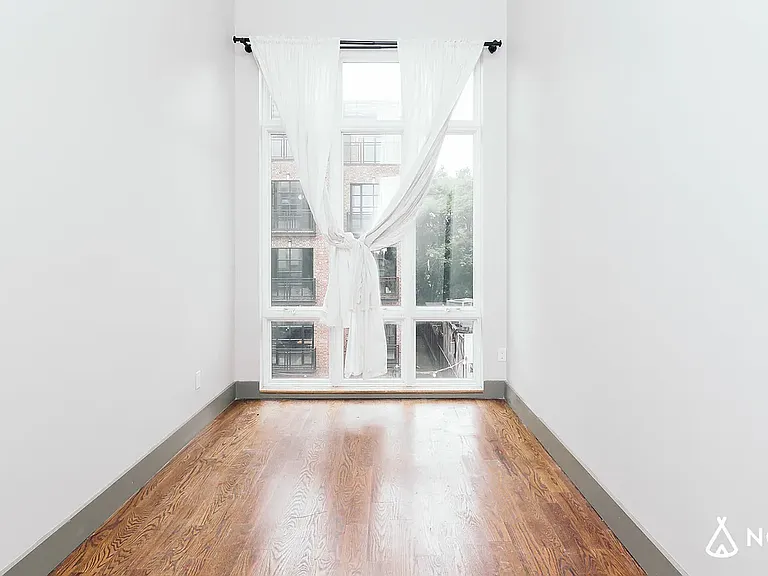 169 N 7th St #2L — Photo 2