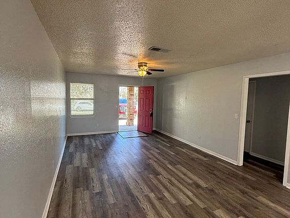 3rd image of 1610 Indian Trl APT A